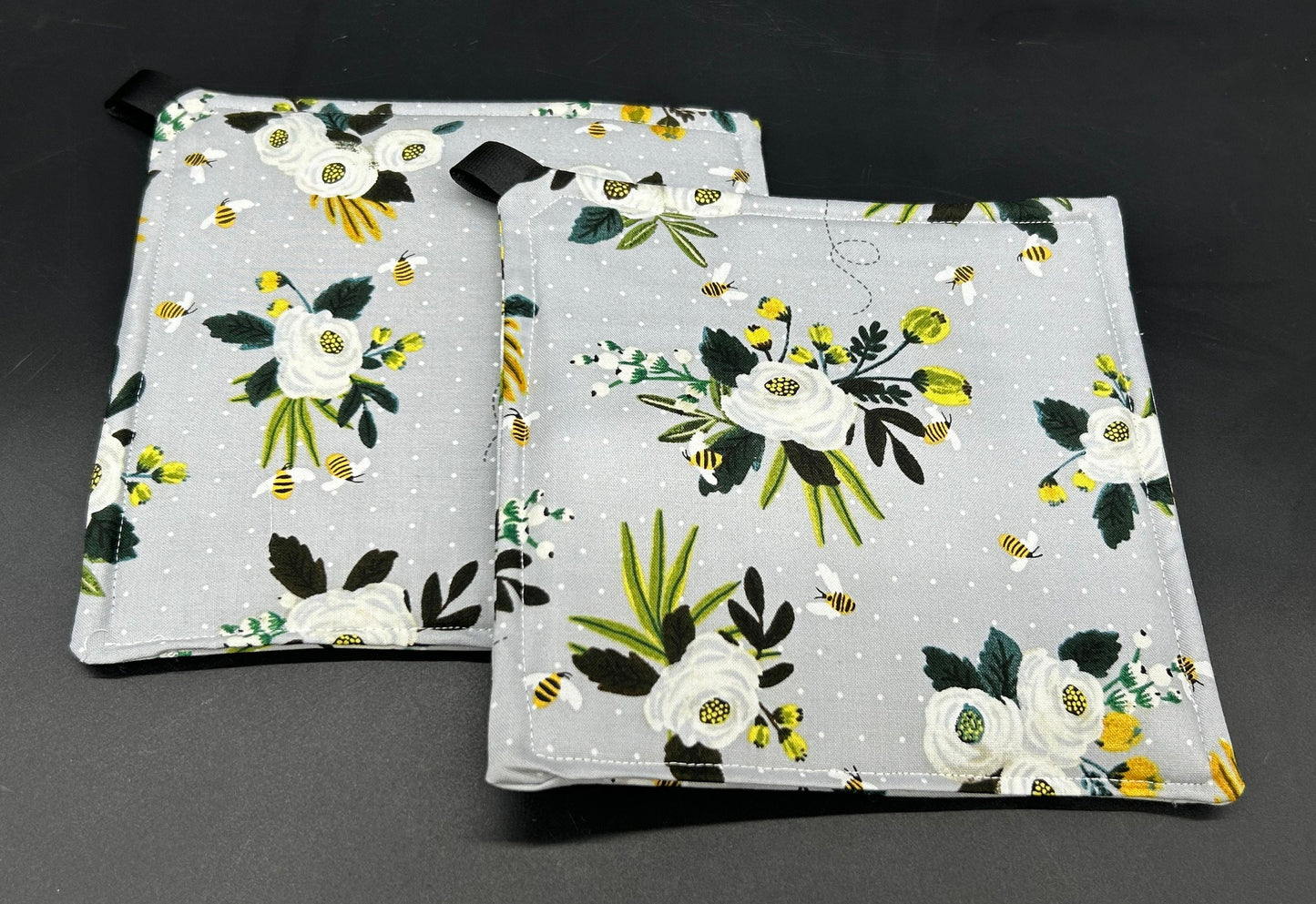 Bee Floral Potholder Set: Kitchen Hot Pads, Bee Decor