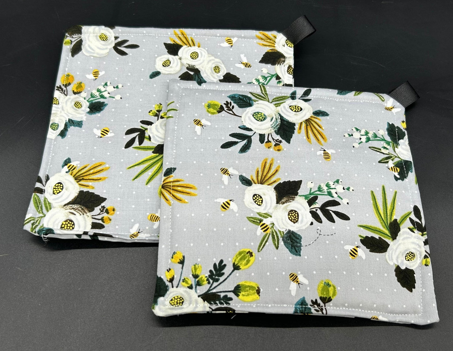 Bee Floral Potholder Set: Kitchen Hot Pads, Bee Decor
